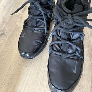 Like New Black Waterproof Boots.